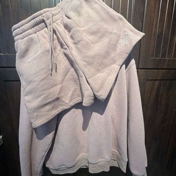 WHITE FOX SELF LOVE CLUB - Picture 3 of 7